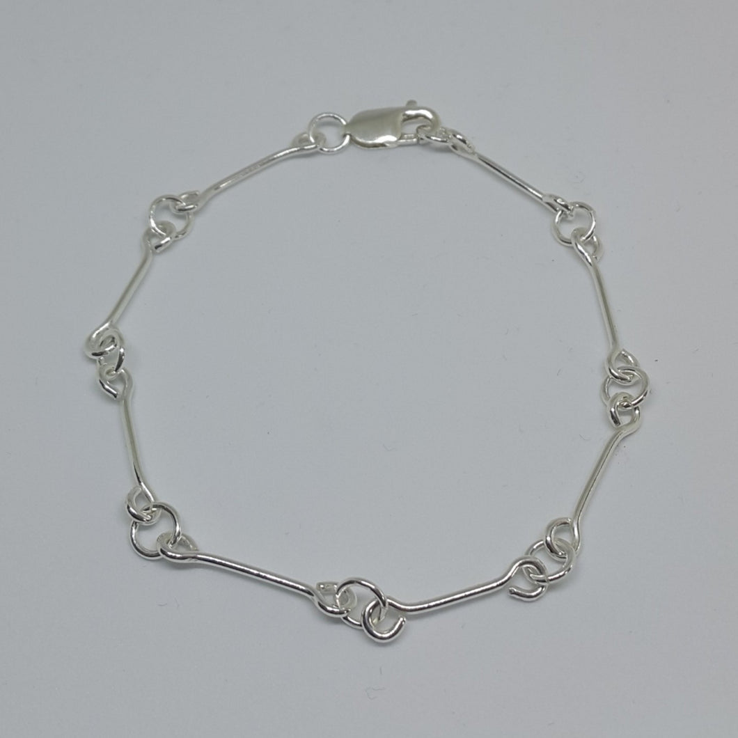 Bar & Ring Chain Bracelet